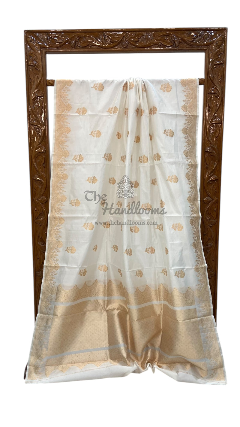 White Pure Katan Silk Banarasi Handloom Saree - All over Kadua motifs - The Handlooms