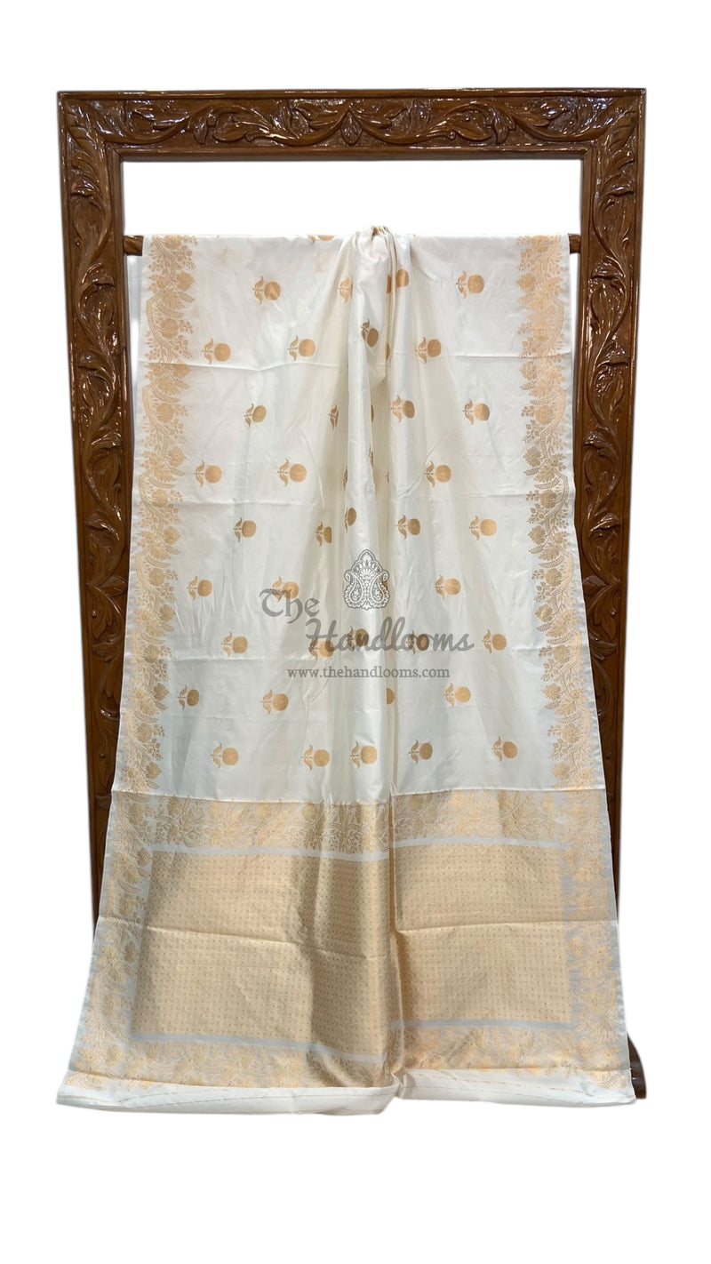 White Pure Katan Silk Banarasi Handloom Saree - All over Kadua motifs - The Handlooms