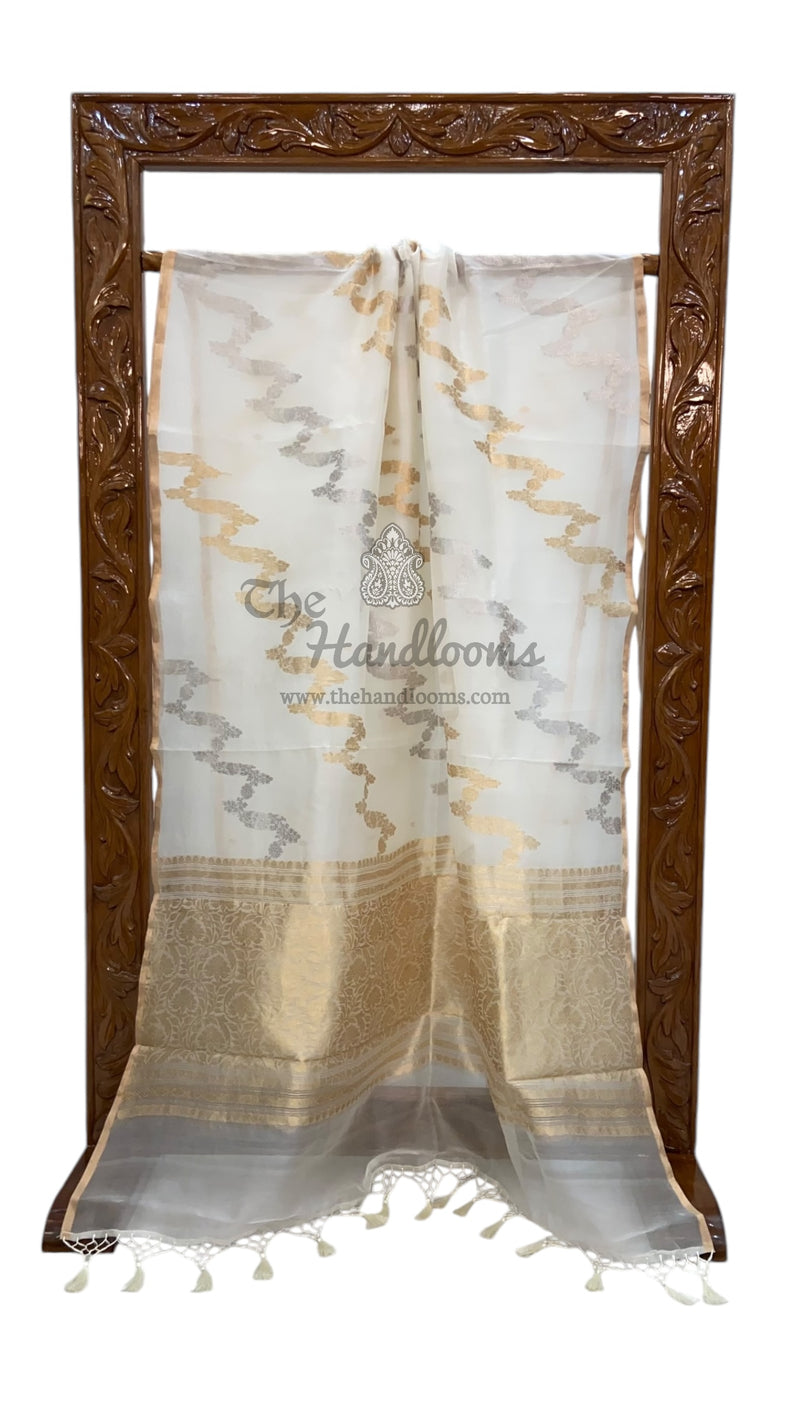 Pure Kora Handloom Banarasi Saree - The Handlooms