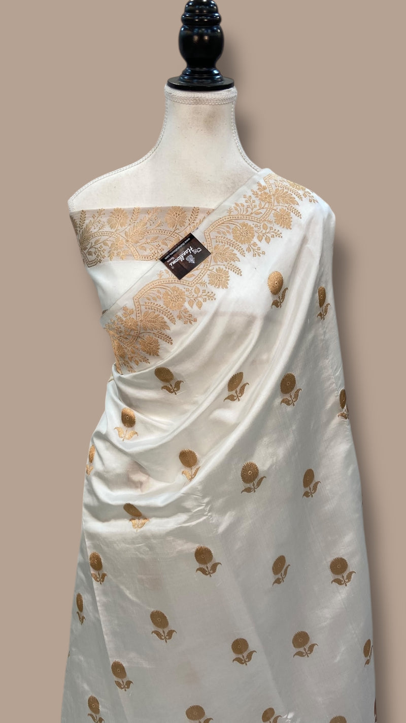 White Pure Katan Silk Banarasi Handloom Saree - All over Kadua motifs - The Handlooms