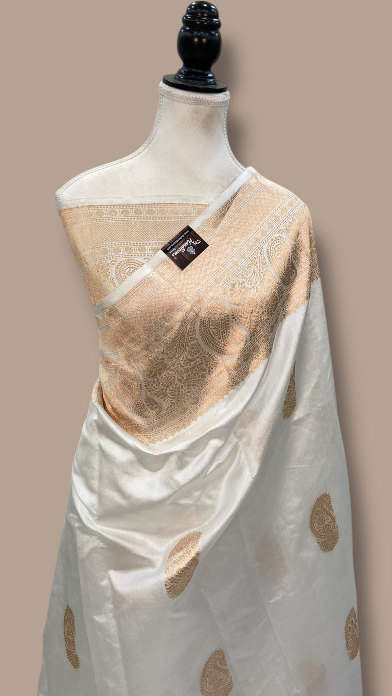 White Pure Katan Silk Banarasi Handloom Saree - All over Kadua motifs - The Handlooms