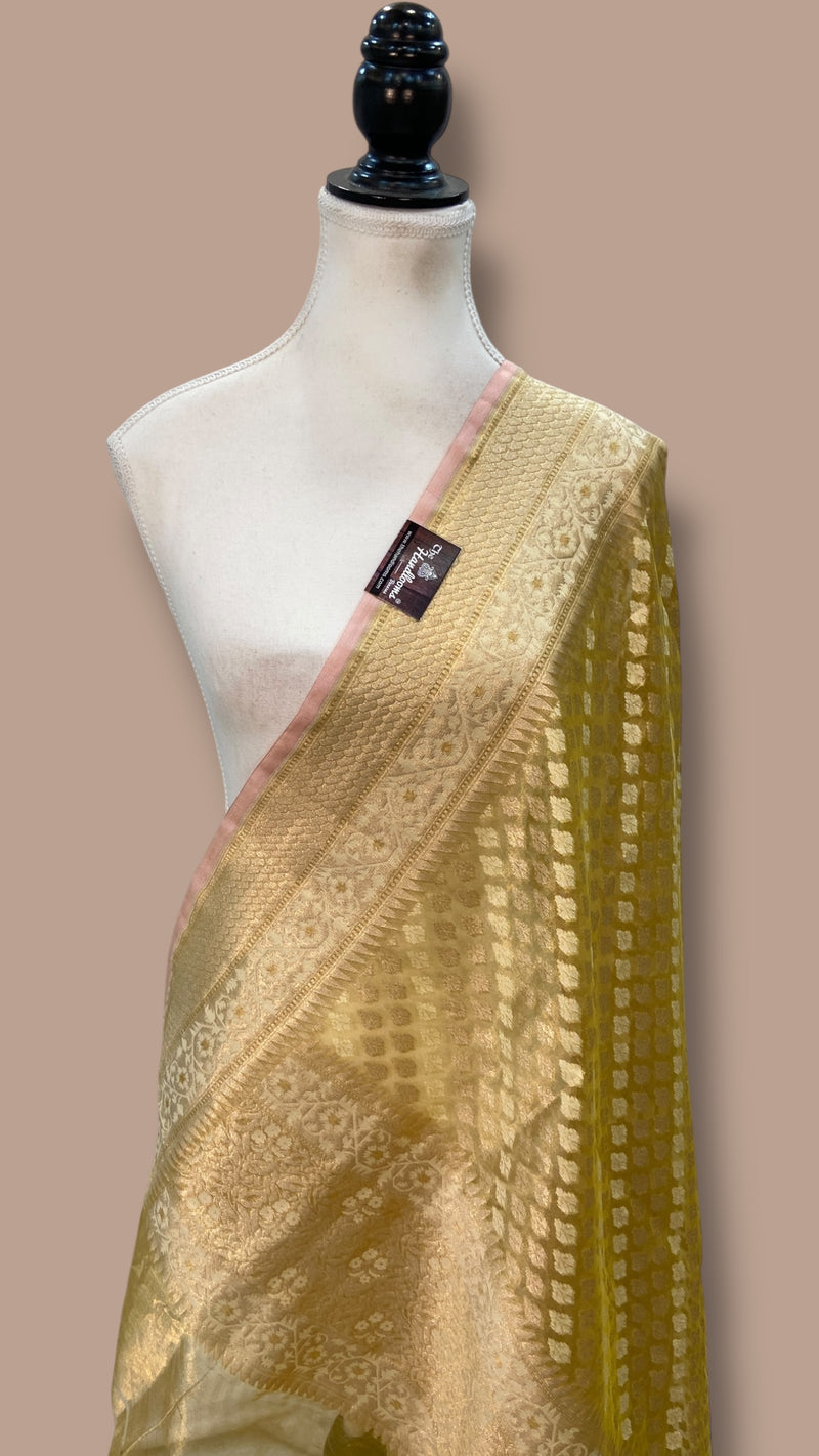 Pure Tissue Reshmi Zari Banarasi Brocade Handloom Dupatta - The Handlooms