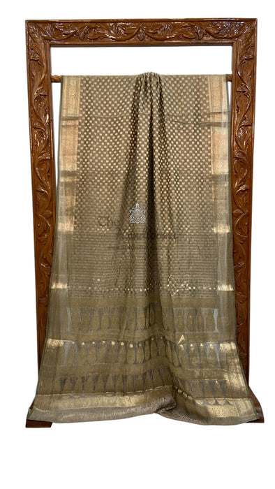 Pure Kora Tissue Handloom Banarasi Saree - Handwork