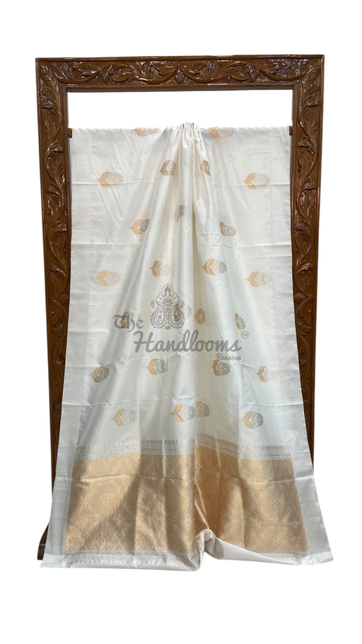 White Pure Katan Silk Banarasi Handloom Saree - All over Kadua motifs - The Handlooms