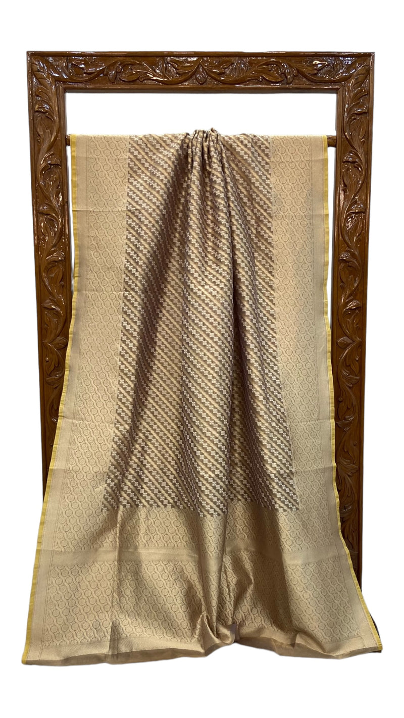 Pure Tissue Reshmi Zari Banarasi Brocade Handloom Saree - The Handlooms