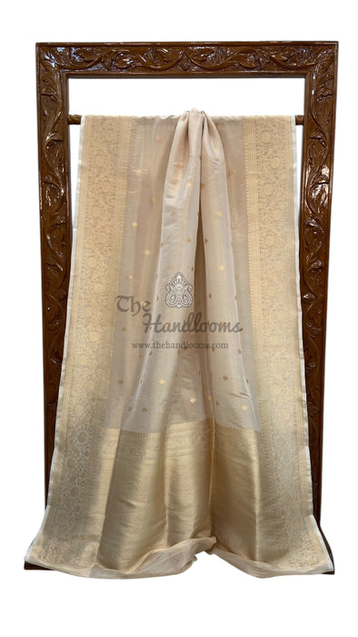 Pure tissue Katan Silk Banarasi Handloom Saree - All over Kadua motifs