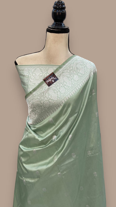 Pure Katan Silk Banarasi Handloom Saree - All over Kadua motifs