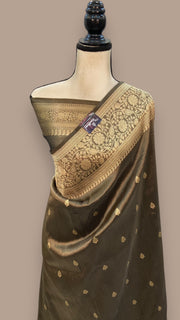 Pure tissue Katan Silk Banarasi Handloom Saree - All over Kadua motifs - The Handlooms