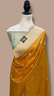 Pure Katan Silk Banarasi Handloom Saree - All Over Kadua Motifs - The Handlooms