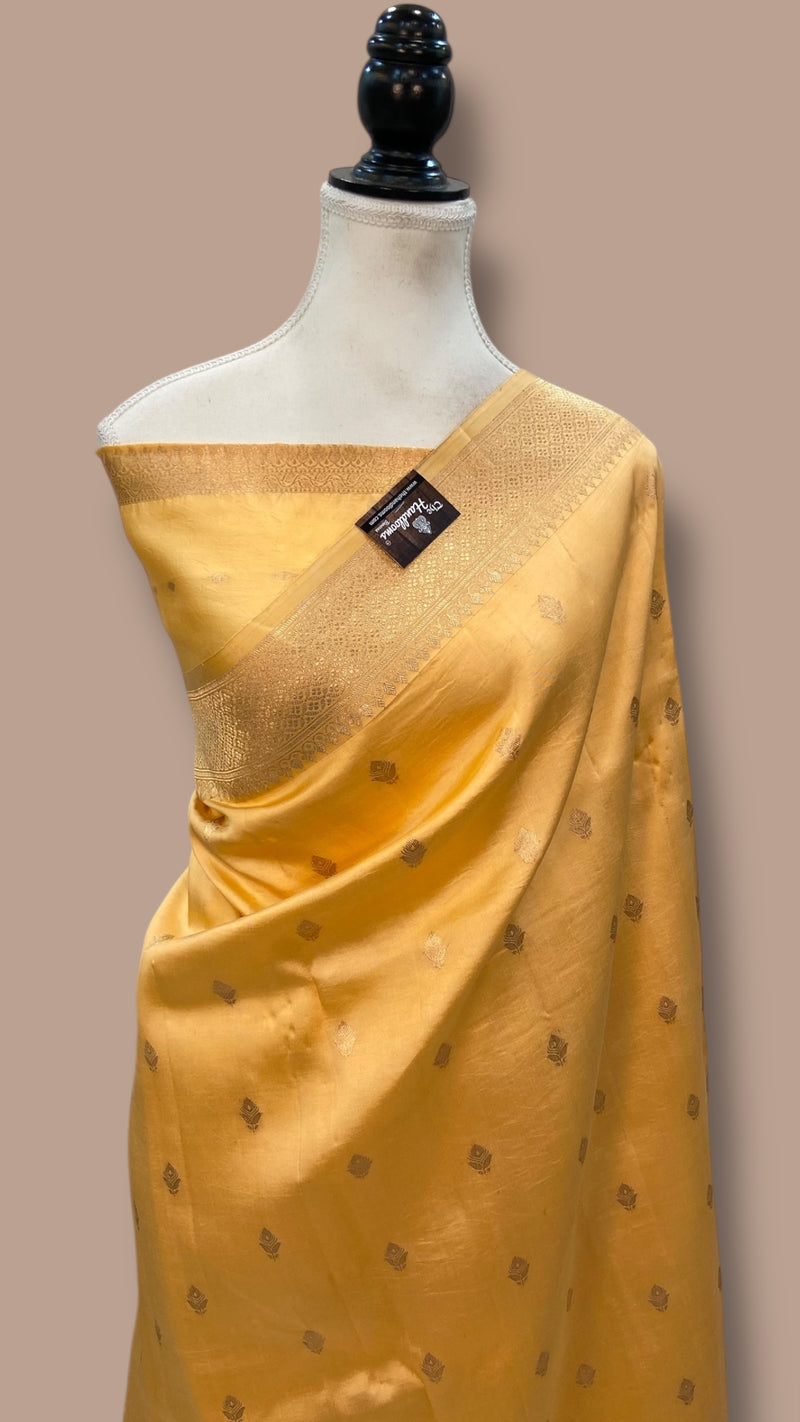 Pure Katan Silk Banarasi Handloom Saree - All over Kadua motifs - The Handlooms