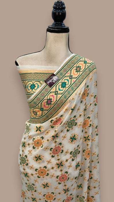 Pure Georgette Banarasi Handloom Saree - with meenakari work Gold Zari