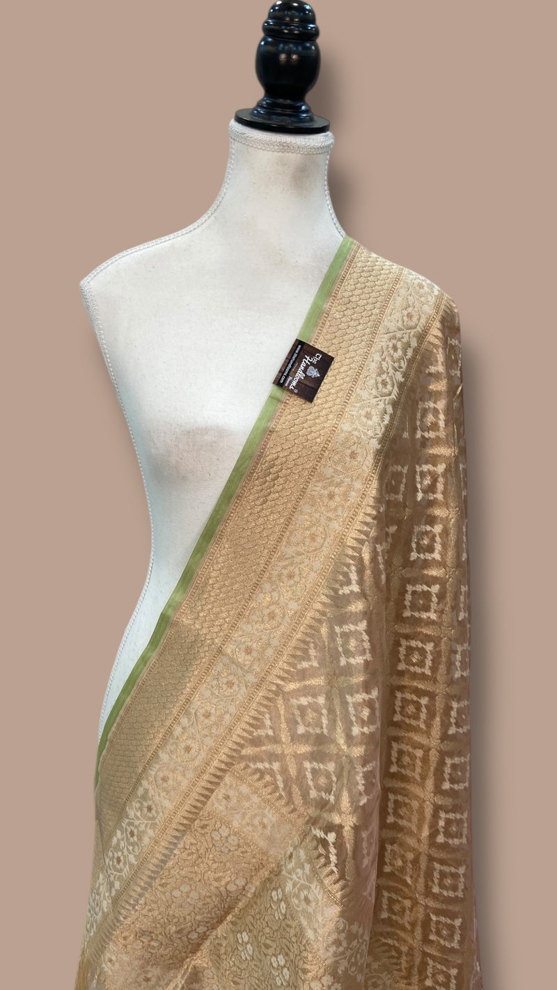 Pure Tissue Reshmi Zari Banarasi Brocade Handloom Dupatta - The Handlooms