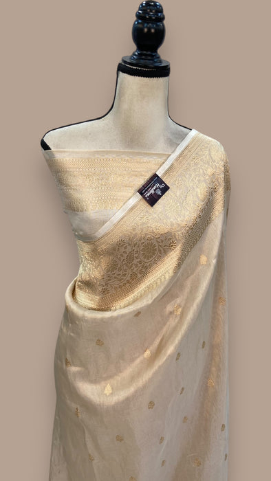 Pure tissue Katan Silk Banarasi Handloom Saree - All over Kadua motifs