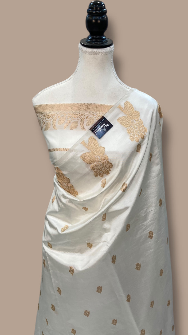 White Pure Katan Silk Banarasi Handloom Saree - All over Kadua motifs - The Handlooms