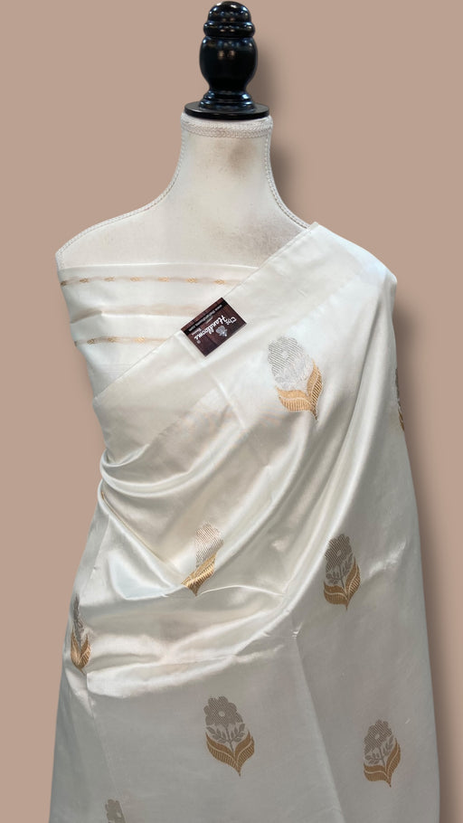 White Pure Katan Silk Banarasi Handloom Saree - All over Kadua motifs - The Handlooms