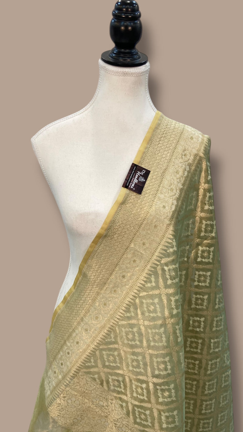 Pure Tissue Reshmi Zari Banarasi Brocade Handloom Dupatta - The Handlooms