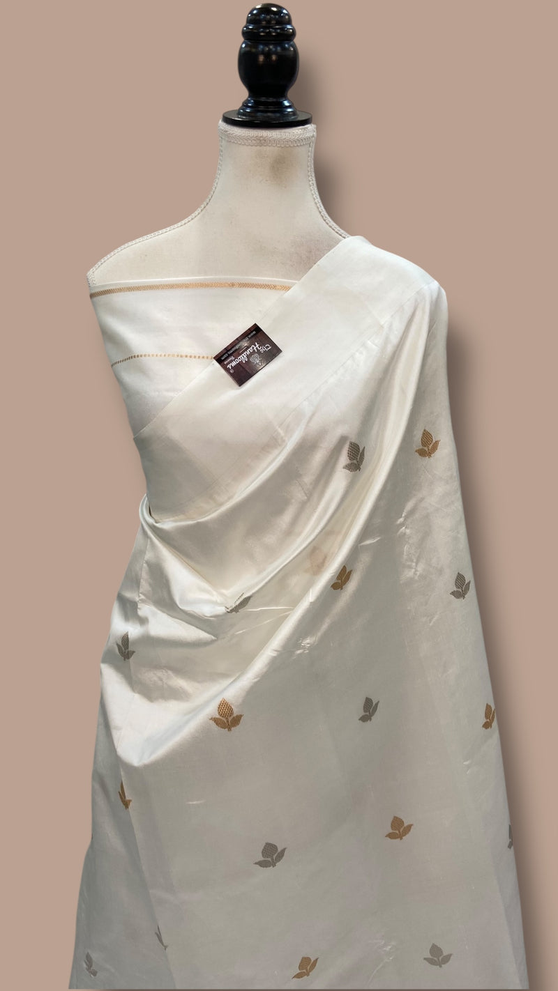 White Pure Katan Silk Banarasi Handloom Saree - All over Kadua motifs - The Handlooms