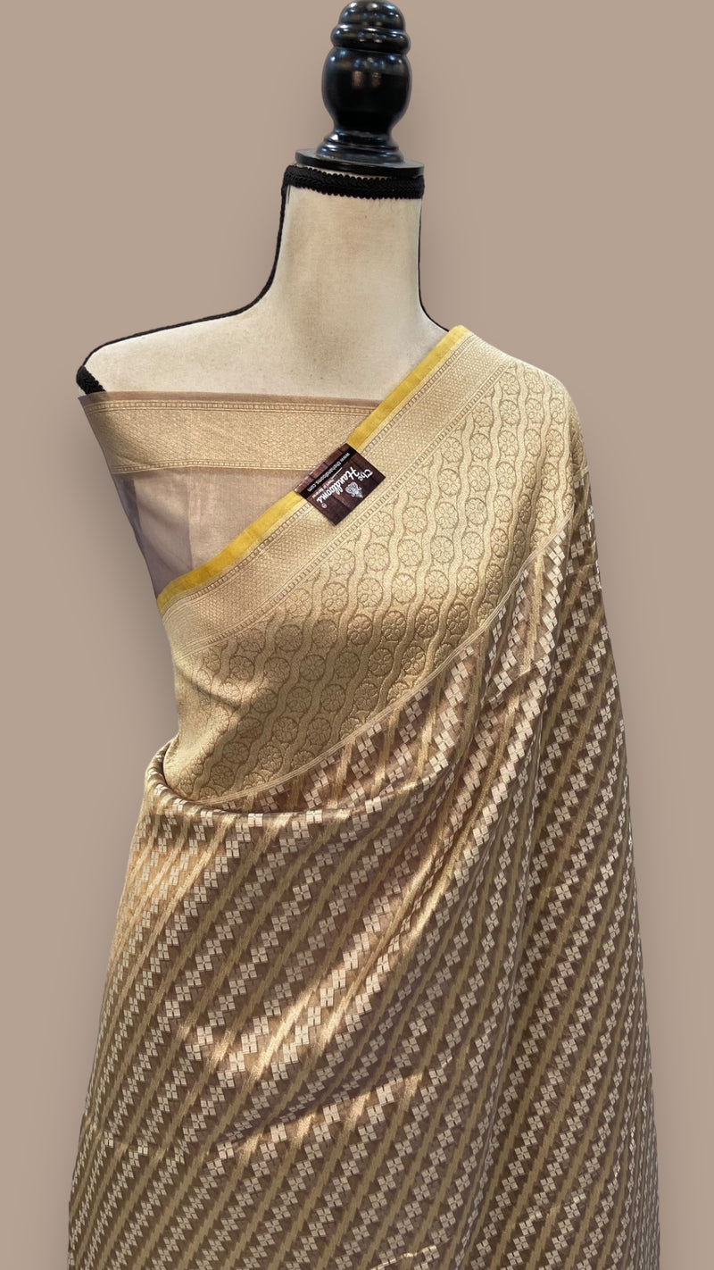 Pure Tissue Reshmi Zari Banarasi Brocade Handloom Saree - The Handlooms
