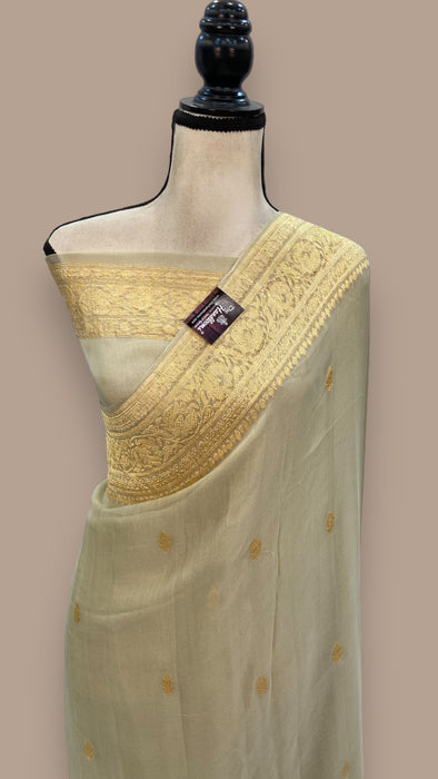 Ivory Pure Georgette Handloom Banarasi Saree