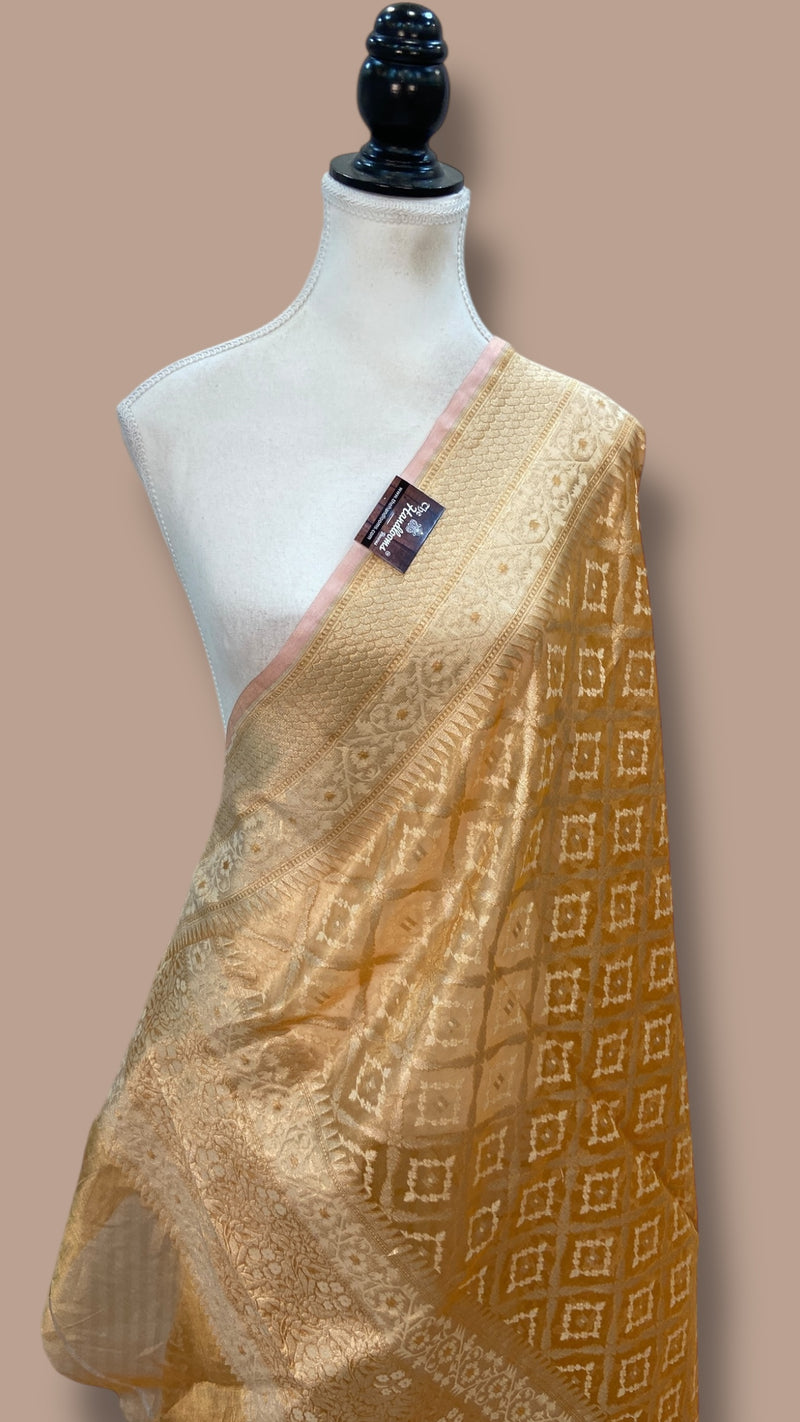 Pure Tissue Reshmi Zari Banarasi Brocade Handloom Dupatta - The Handlooms