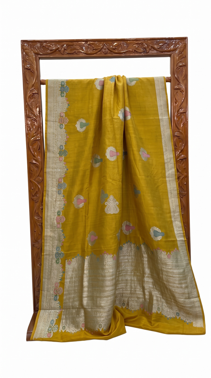 Pure Tussar Georgette Handloom Banarasi Saree - All Over Kadua Motifs With Meenakari