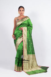 Green Pure Katan Silk Banarasi Handloom Saree - All over Kadua motifs With Meenakari - The Handlooms