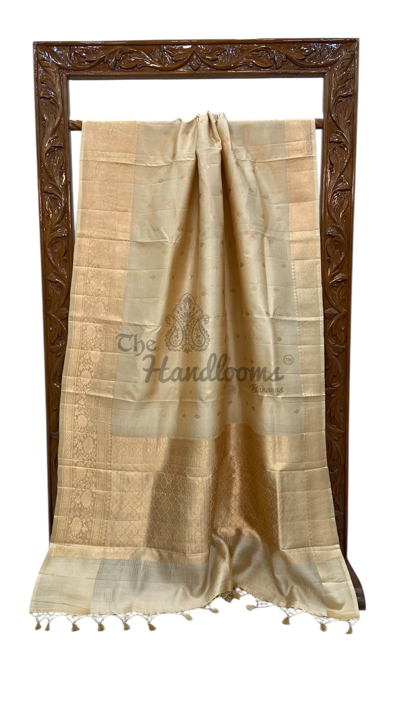 Pure Katan Silk Banarasi Handloom Saree - All over Kadua motifs - The Handlooms