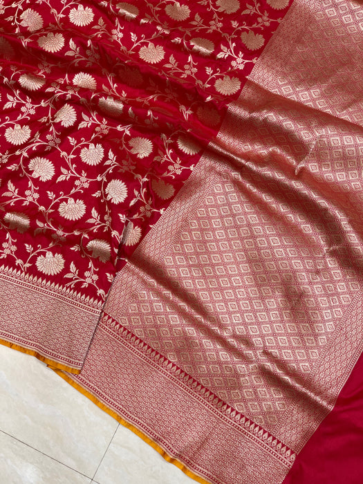 Red Pure Katan Silk Banarasi Handloom Saree - All over Jaal work - The Handlooms