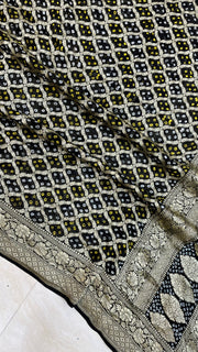 Pure Georgette Banarasi Bandhej Handloom Dupatta - The Handlooms