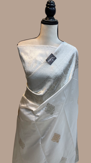 Pure Katan Silk Banarasi Handloom Saree - All over Kadua motifs - The Handlooms